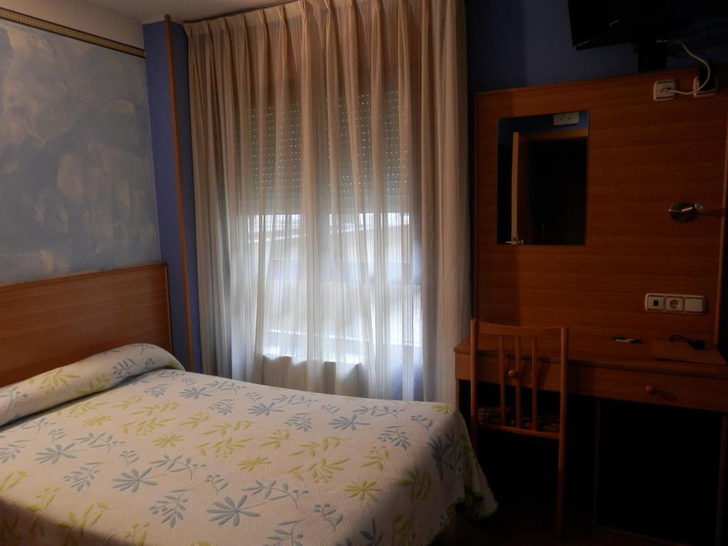 Hotel Doña Maria Gijón Habitación foto